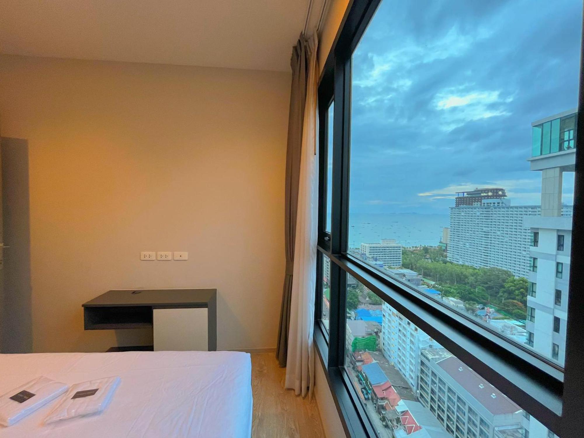 The Base Prime Apartment Pattaya ภายนอก รูปภาพ